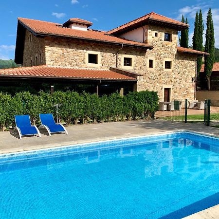 Akla Hotel Suites Valles Pasiegos Saro エクステリア 写真