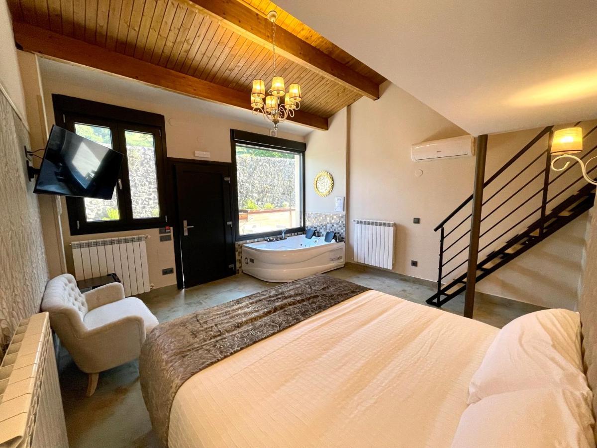 Akla Hotel Suites Valles Pasiegos Saro エクステリア 写真