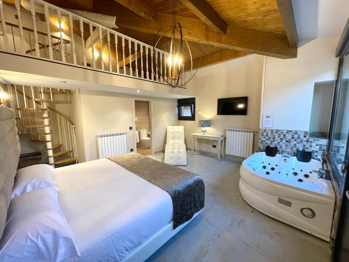 Akla Hotel Suites Valles Pasiegos Saro エクステリア 写真