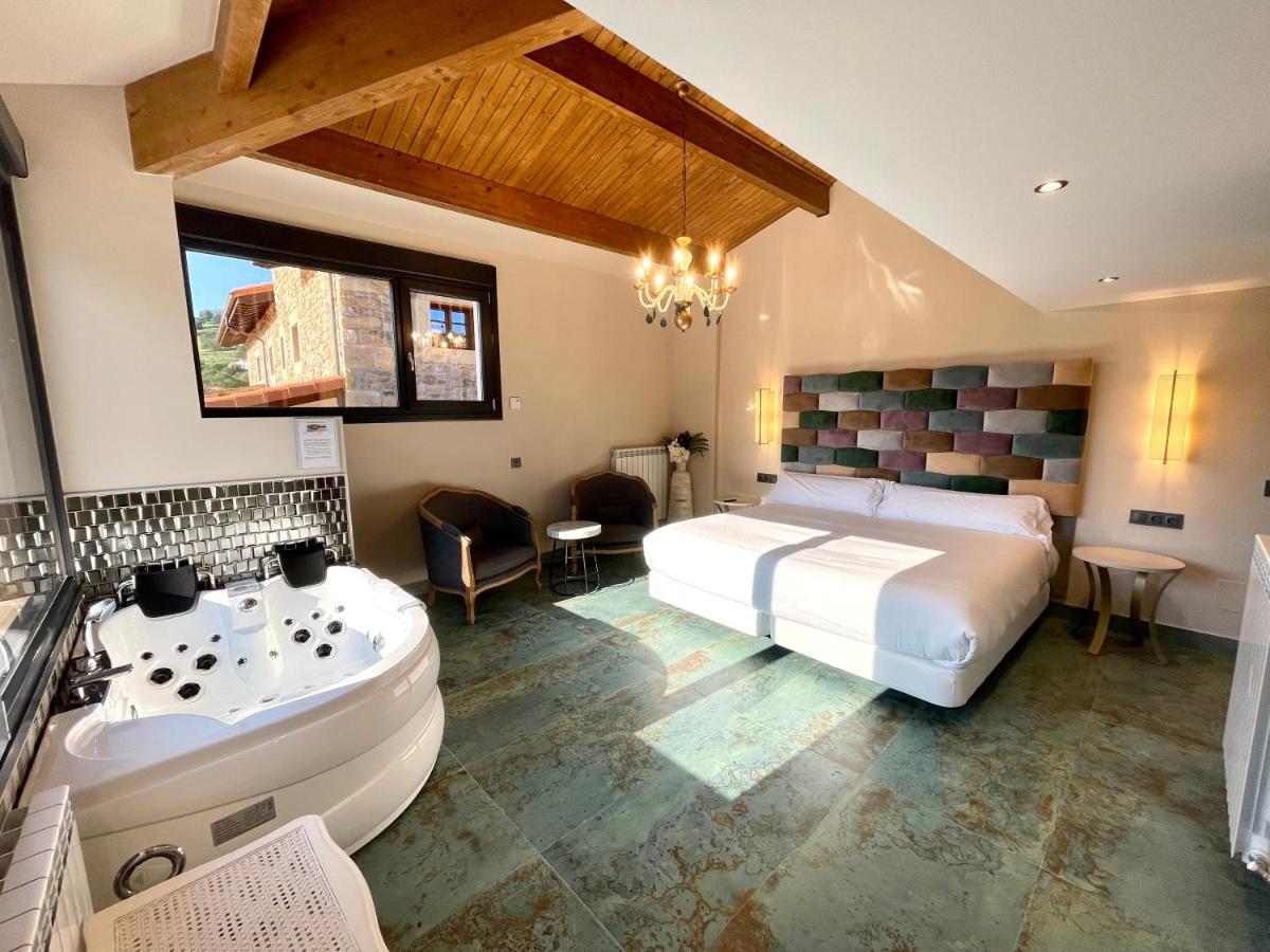Akla Hotel Suites Valles Pasiegos Saro エクステリア 写真