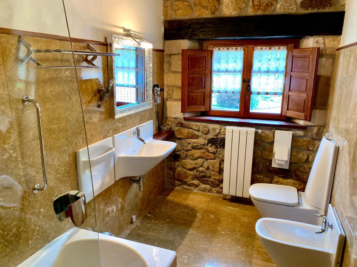 Akla Hotel Suites Valles Pasiegos Saro エクステリア 写真