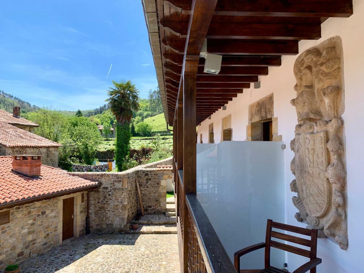 Akla Hotel Suites Valles Pasiegos Saro エクステリア 写真