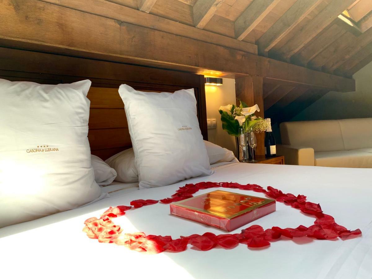 Akla Hotel Suites Valles Pasiegos Saro エクステリア 写真